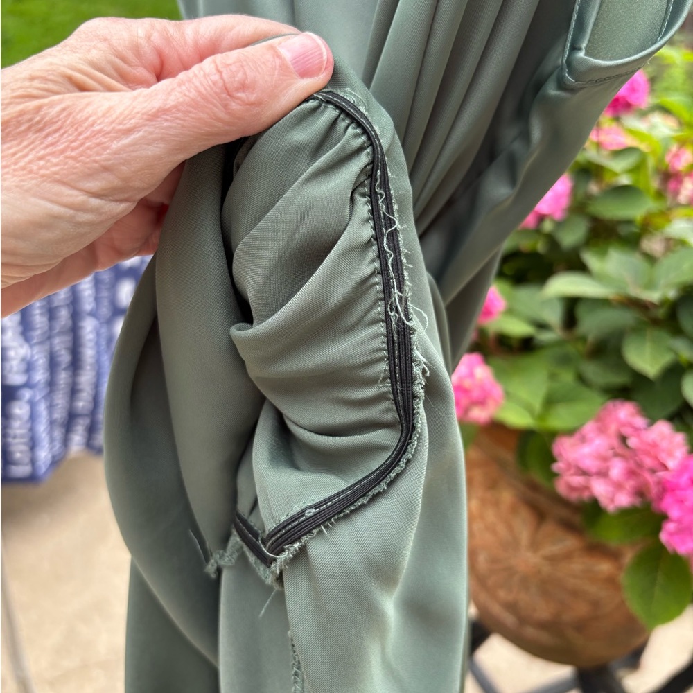 🐉 HOST PICK 🐉Elegant Green Sleeveless Dress - Picture 10 of 13